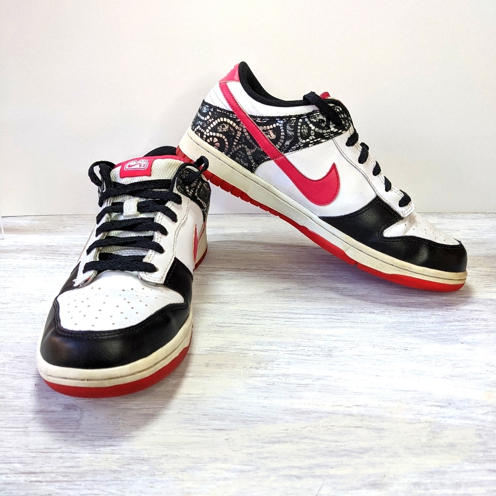 VINTAGE, RARE Nike Dunk Low 6.0 'Pink White Black' m8.5/w10